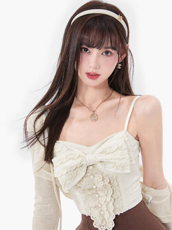 Acaine : พรีออเดอร์ เสื้อสายเดี่ยวแต่งลูกไม้ งานแบรนด์แท้ (สินค้าไม่รวมเสื้อคลุม)