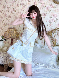 Summer Joy : พรีออเดอร์ เดรสแฟชั่นแขนกุดคอวีประดับเลื่อม มีให้เลือก 2สี งานแบรนด์