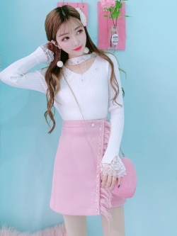 พรีออเดอร์ : กระโปรงฤดูหนาวแต่งระบายขนตามแบบ มี3สี