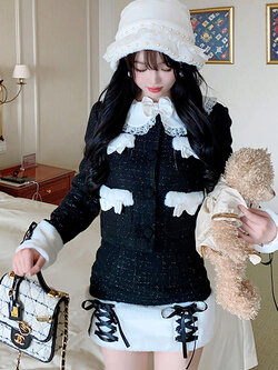 Summer Joy : พรีออเดอร์ ชุดเซ็ทสไตล์หวานผ้าทวีต (ปกเป็นของเสื้อด้านในไม่ใช่เสื้อคลุมตัวนอกค่ะ) แบรนด์แท้