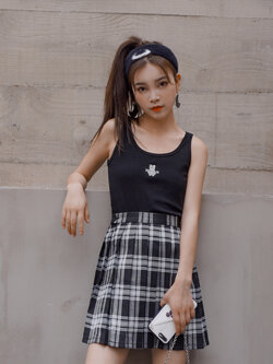 SNBL Girl : เสื้อกล้ามสีดำ น่ารักๆ ปักลายหมี แบรนด์แท้