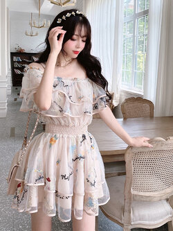 Summer Joy : พรีออเดอร์ เดรสสั้นน่ารักๆ เปิดไหล่ สม็อคเอว ปักลายตามแบบ แบรนด์แท้