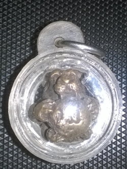 ลูกอมเสือหล่อโบราณ ไม่ทราบที่