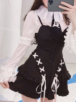 Summer Joy : พรีออเดอร์ เดรสสายเดี่ยวแต่งสายริบบิ้นถักตามแบบ มีให้เลือก 2สี แบรนด์แท้ (สินค้าไม่รวม ปกจีบ เสื้อด้านใน และ เนคไท)