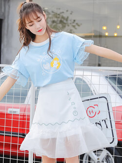 พรีออเดอร์ : กระโปรงแฟชั่นสีขาวน่ารักๆ แต่งระบาย