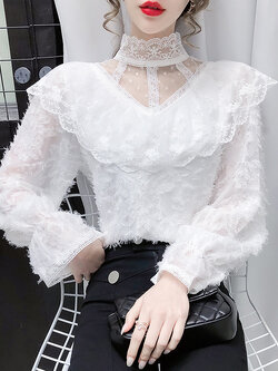 พรีออเดอร์ : เสื้อลูกไม้แต่งระบายช่วงอก แขนยาว มีให้เลือก 3สี