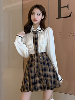 พรีออเดอร์ : ชุดเซ็ทแฟชั่นสไตล์เกาหลีสองชิ้น เสื้อเชิ้ตแขนยาวสีเบจ + เนคไท และ กระโปรงลายสก็อตตามแบบ