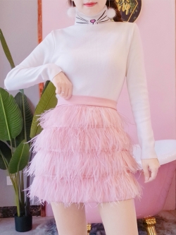 พรีออเดอร์ : กระโปรงผ้ายืดแต่งระบายขนสีชมพูหวานตามแบบ