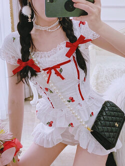 Summer Joy : พรีออเดอร์ เสื้อแขนสั้นลูกไม้ลายเชอร์รี่น่ารักๆ แบรนด์แท้