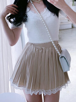 Summer Joy : พรีออเดอร์ กระโปรงพลีทจีบแต่งระบายลูกไม้น่ารักๆ สีโอวันติน แบรนด์แท้