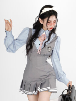 Shaoyeyan : พรีออเดอร์ เดรสแฟชั่นสไตล์วิทยาลัยแขนยาวสีฟ้าฉลุลายหัวใจกลางอก