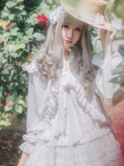 พรีออเดอร์ : เสื้อคลุมชีฟองสไตล์ญี่ปุ่น ( มีให้เลือกถึง 6 สี ) เสื้อคลุมชุดโลลิต้าแบบหวานน่ารัก มีฮูทด้านหลัง แบบแขนยาว มีสายผูกโบว์ด้านหน้า