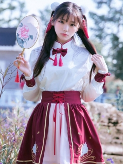 พรีออเดอร์ : ชุดแฟชั่นสไตล์จีน ชุดจีนประยุกต์ มีให้เลือก 2 สี (ราคาสินค้าแยกชิ้นค่ะ)