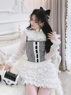 Summer Joy : พรีออเดอร์ ชุดเซ็ทราคาแยกชิ้น เดรสสั้นสีขาวกระโปรงเค้กระบาย ตัวเสื้อช่วงบนแบบบางแขนยาว และ เสื้อสายเดี่ยวลาย houndstooth สายปรับระดับได้ แบรนด์แท้