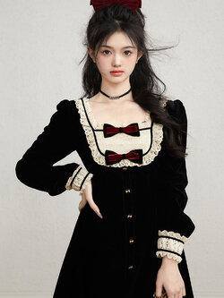 Acaine : พรีออเดอร์ ชุดเดรสกำมะหยี่สีดำแต่งโบว์แดง สไตล์ฝรั่งเศส แบรนด์แท้