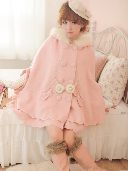 พรีออเดอร์ : โค้ทคลุมแฟชั่นสไตล์ญี่ปุ่น มีให้เลือก 3 สี แต่งกระดุมหน้า 2 แถว มีฮูทขนเฟอร์หวานๆ