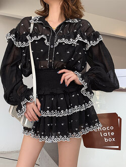 Aviva On Earth : พรีออเดอร์ ชุดเซ็ทแฟชั่นสีดำลายขาว เสื้อเชิ้ตแขนยาวแบบบางไม่มีซับใน และ กระโปรงสม็อคช่วงเอว (ราคาแยกชิ้น) แบรนด์แท้