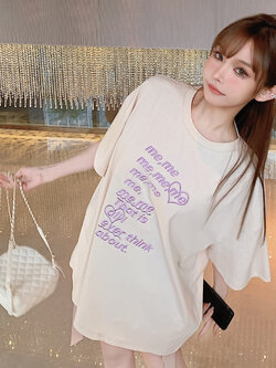 Girly Fancy Club : พรีออเดอร์ เสื้อยืดทรง Over Size แขนสั้นปักอักษรตามแบบ แบรนด์แท้