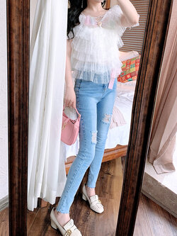 Summer Joy : พรีออเดอร์ กางเกงยีนส์แฟชั่น มีให้เลือก 3 แบบ แบบถักริบบิ้นด้านข้าง / แบบแต่งระบาย / และแบบทรงขายาวติดริบบิ้น แบรนด์แท้