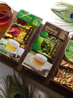 Set ของขวัญใบชา ตรานกยูง